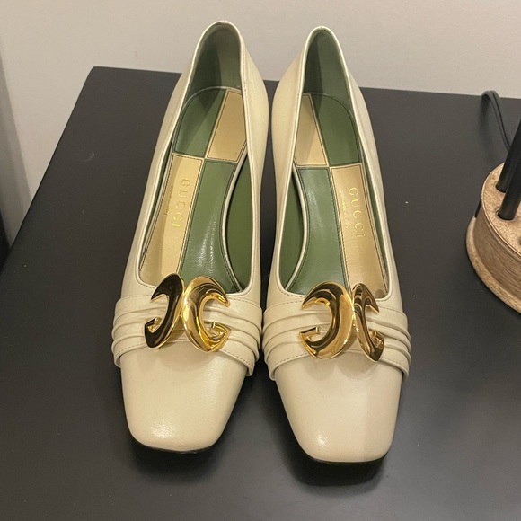 Gucci Malaga GG Cream colored heels - Picture 3 of 4